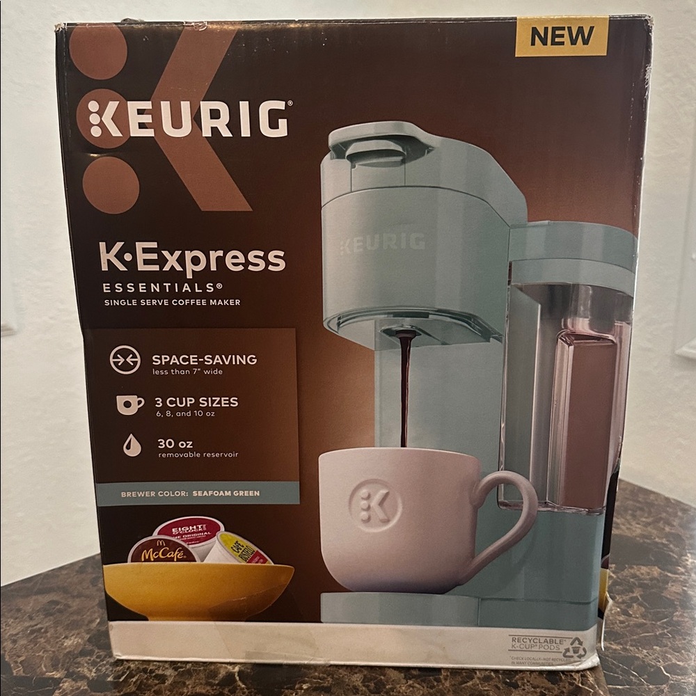 Keurig K-Express Essentials Coffee Maker in Light Green